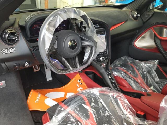 McLaren 720S Performance Launch E